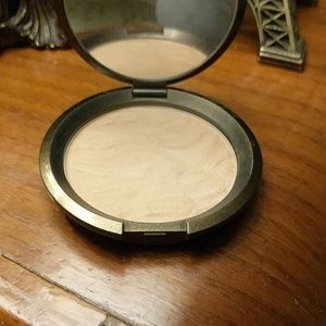 Becca bronzer